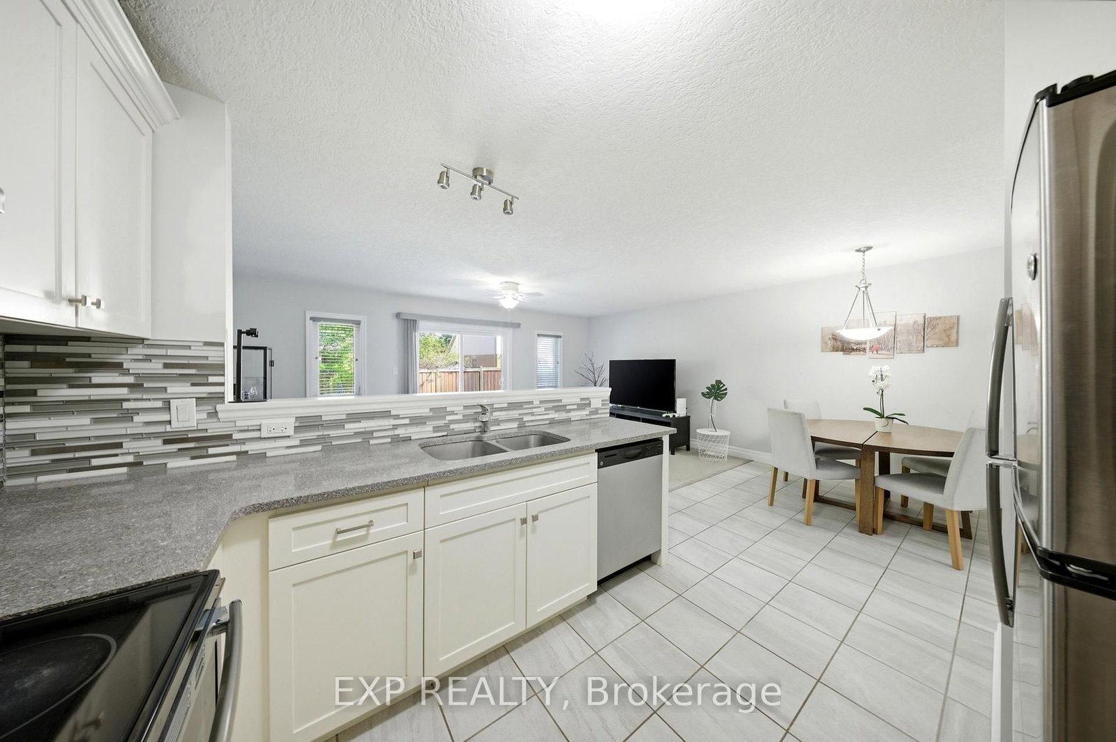 158 Fife Road • #17 • Guelph, ON photo 13