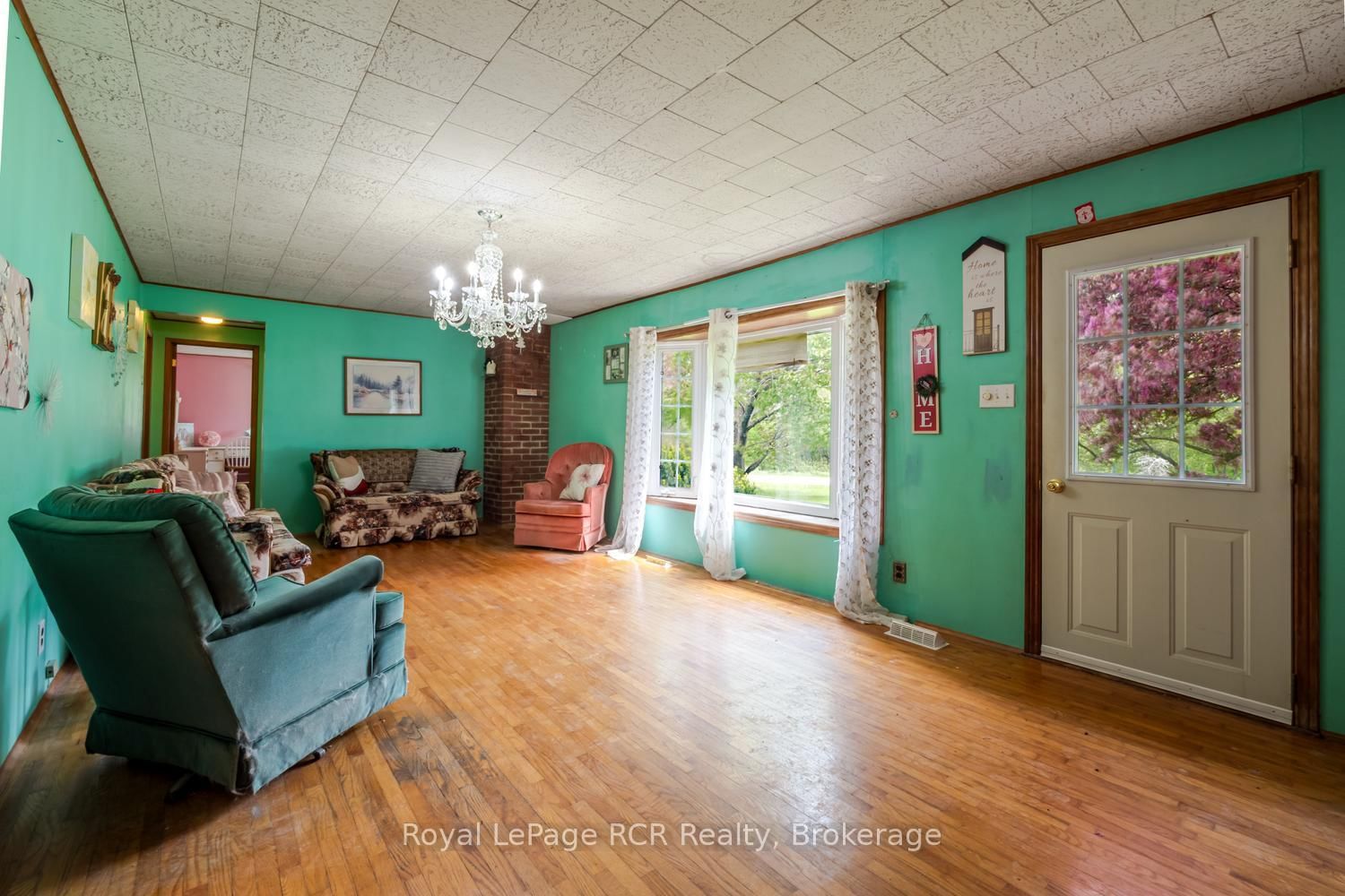 873 14th Street W