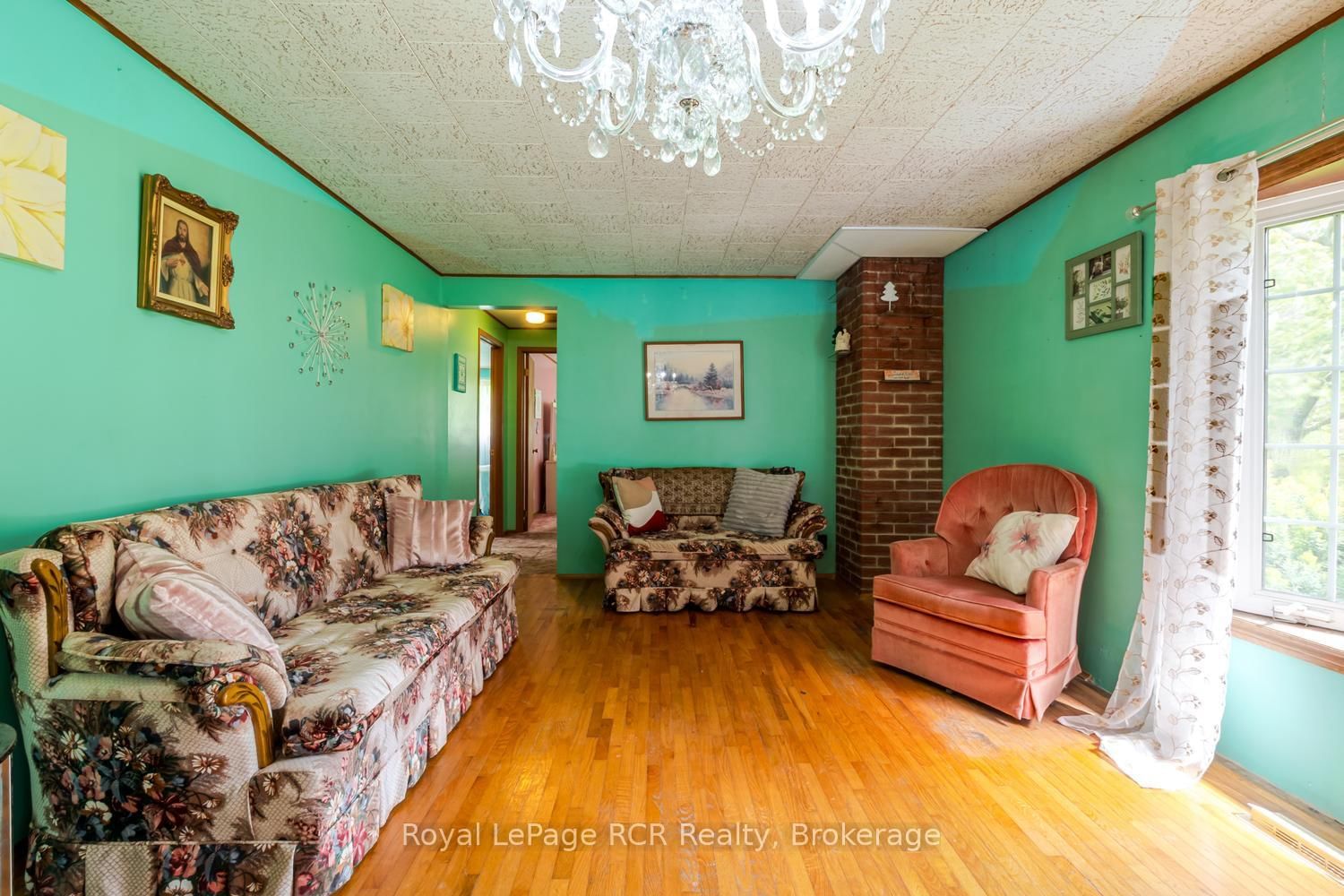 873 14th Street W