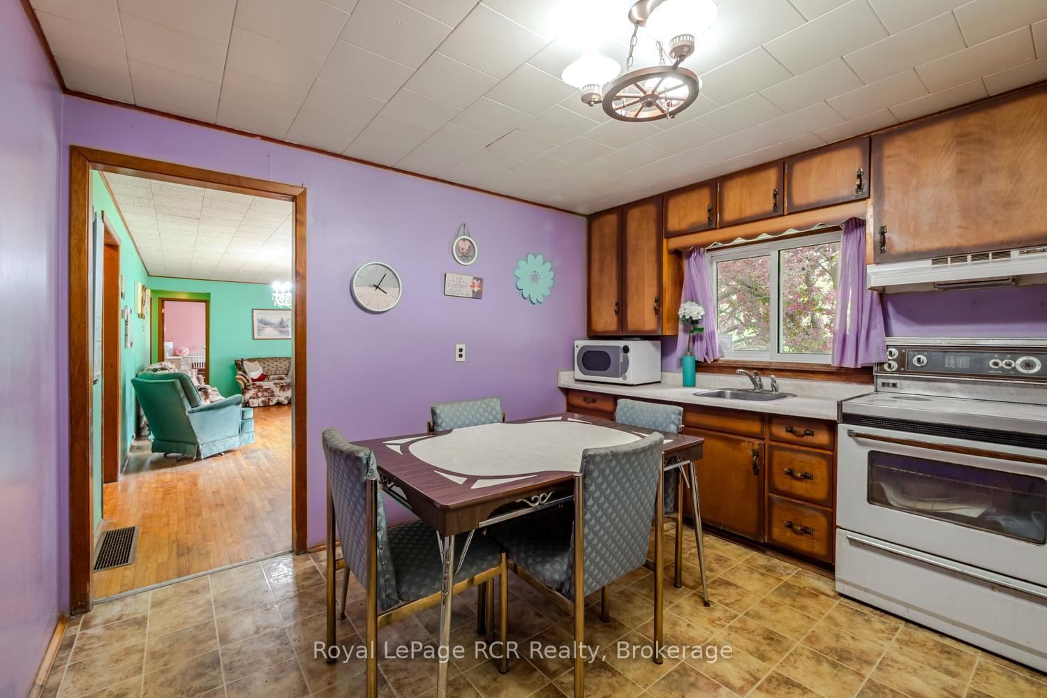 Listing Image 14
