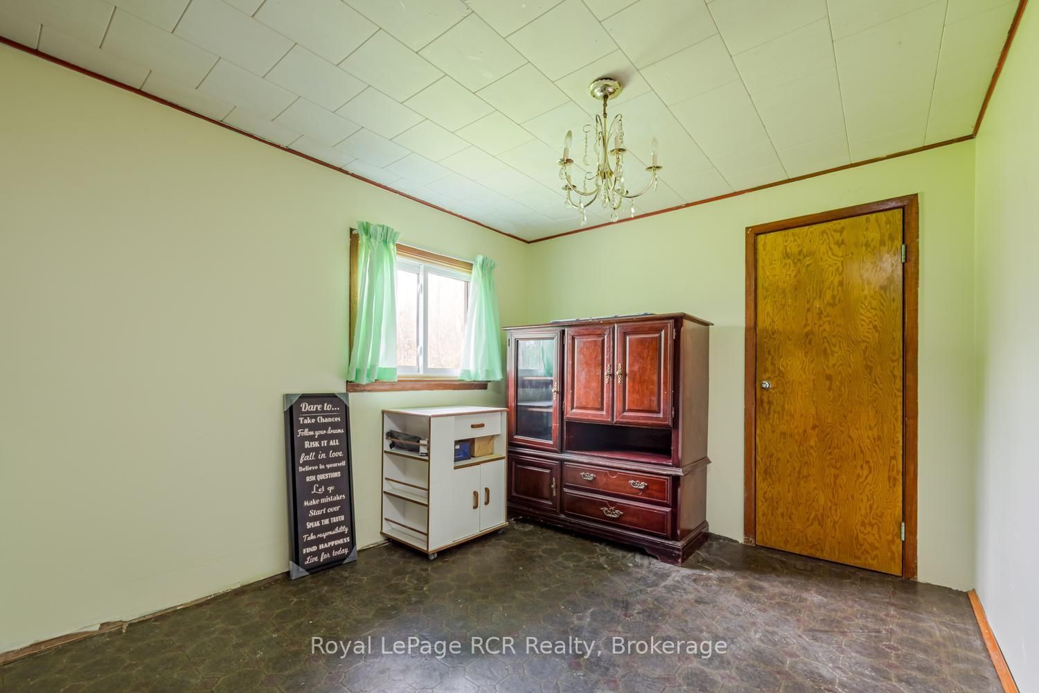 873 14th Street W