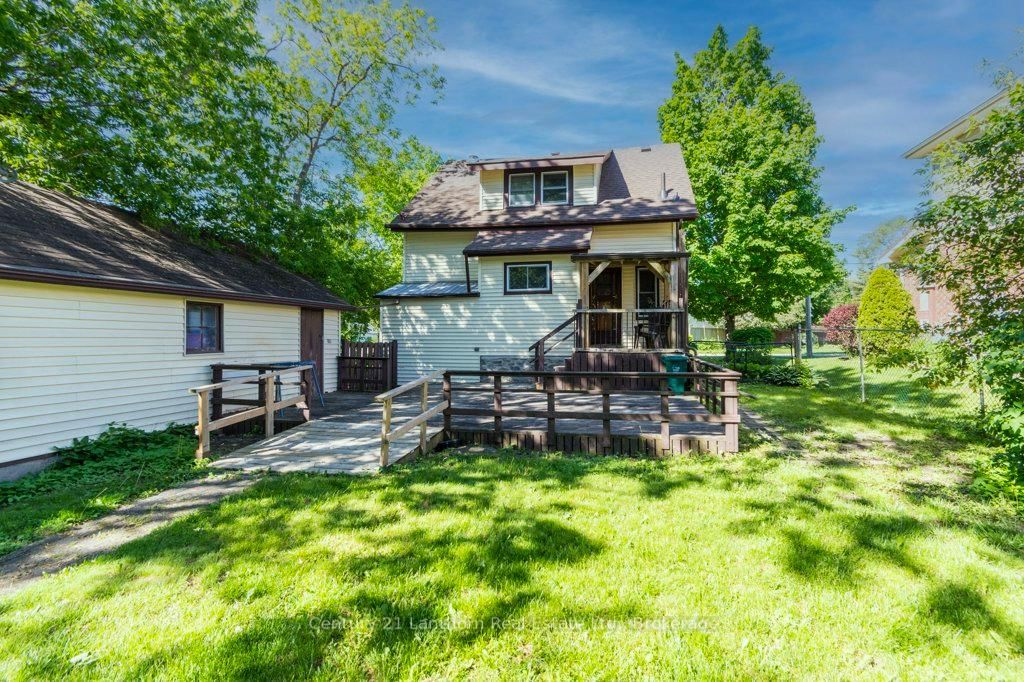 7 Purdy Street • Belleville, ON photo 32
