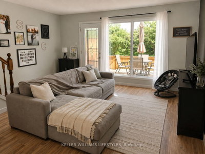 664 Wonderland Road S • London South, ON photo 3