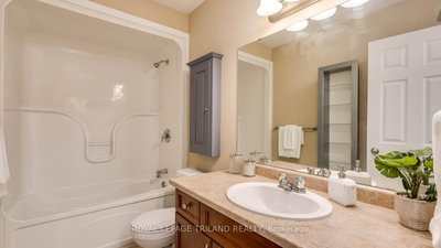 1600 Mickleborough Drive • #17 • London North, ON photo 9