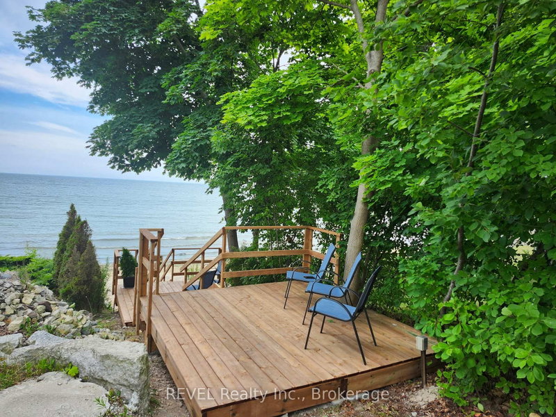 80 Lighthouse Drive