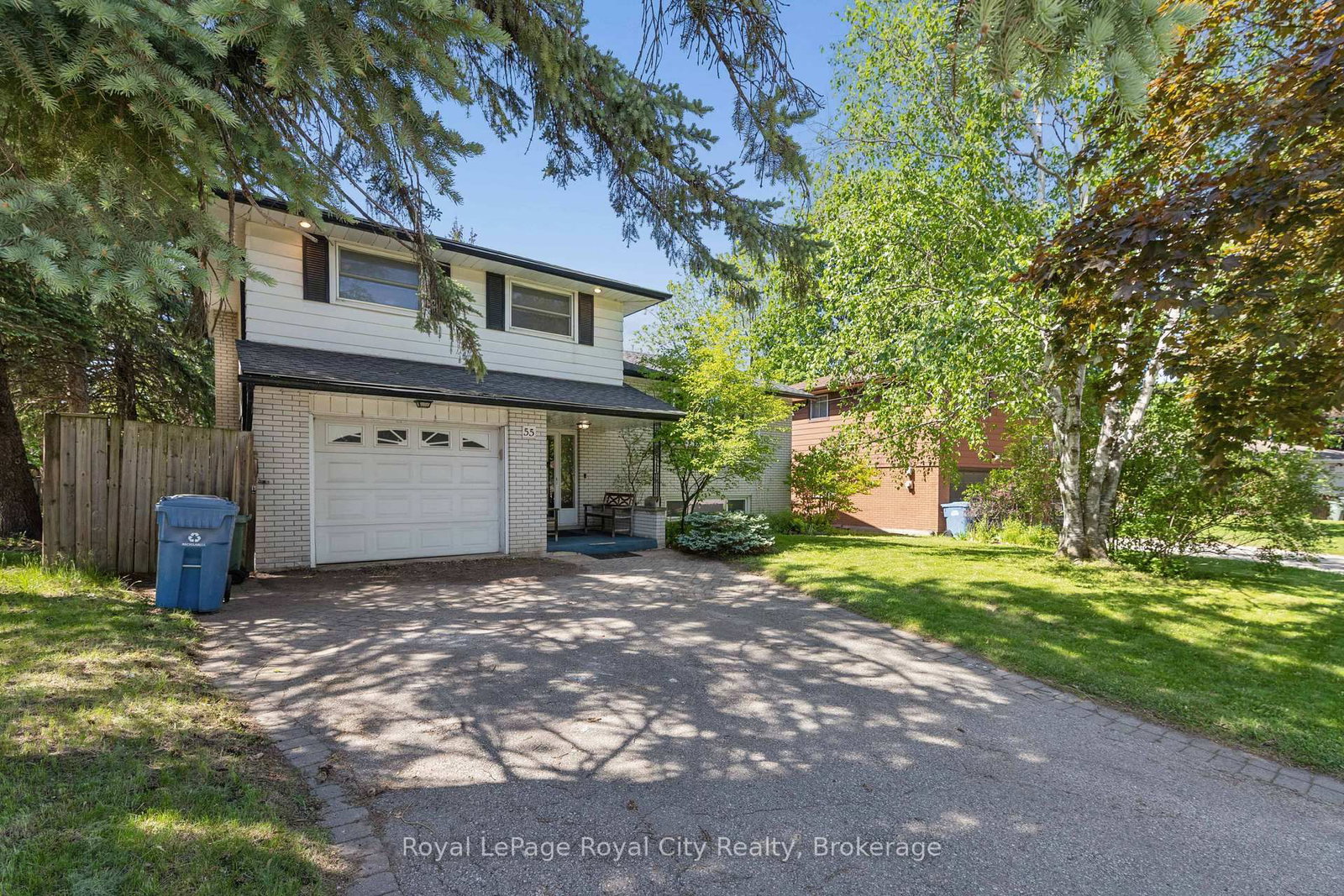 55 Lonsdale Drive • Guelph, ON photo 2