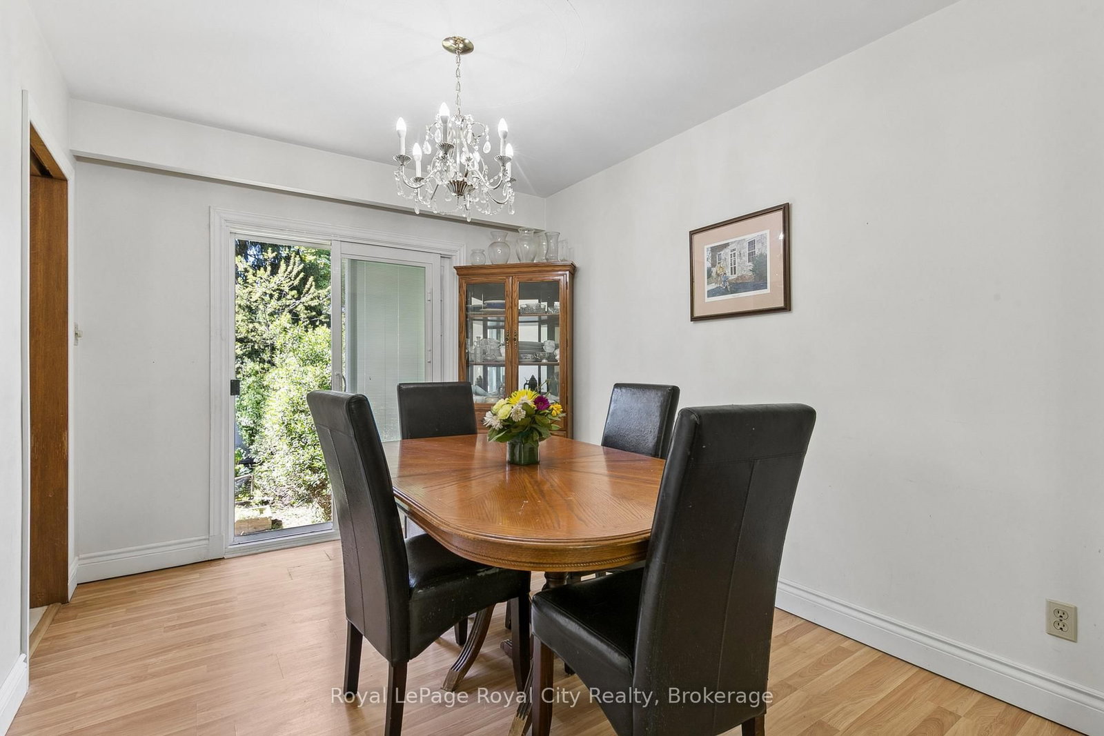 55 Lonsdale Drive • Guelph, ON photo 9