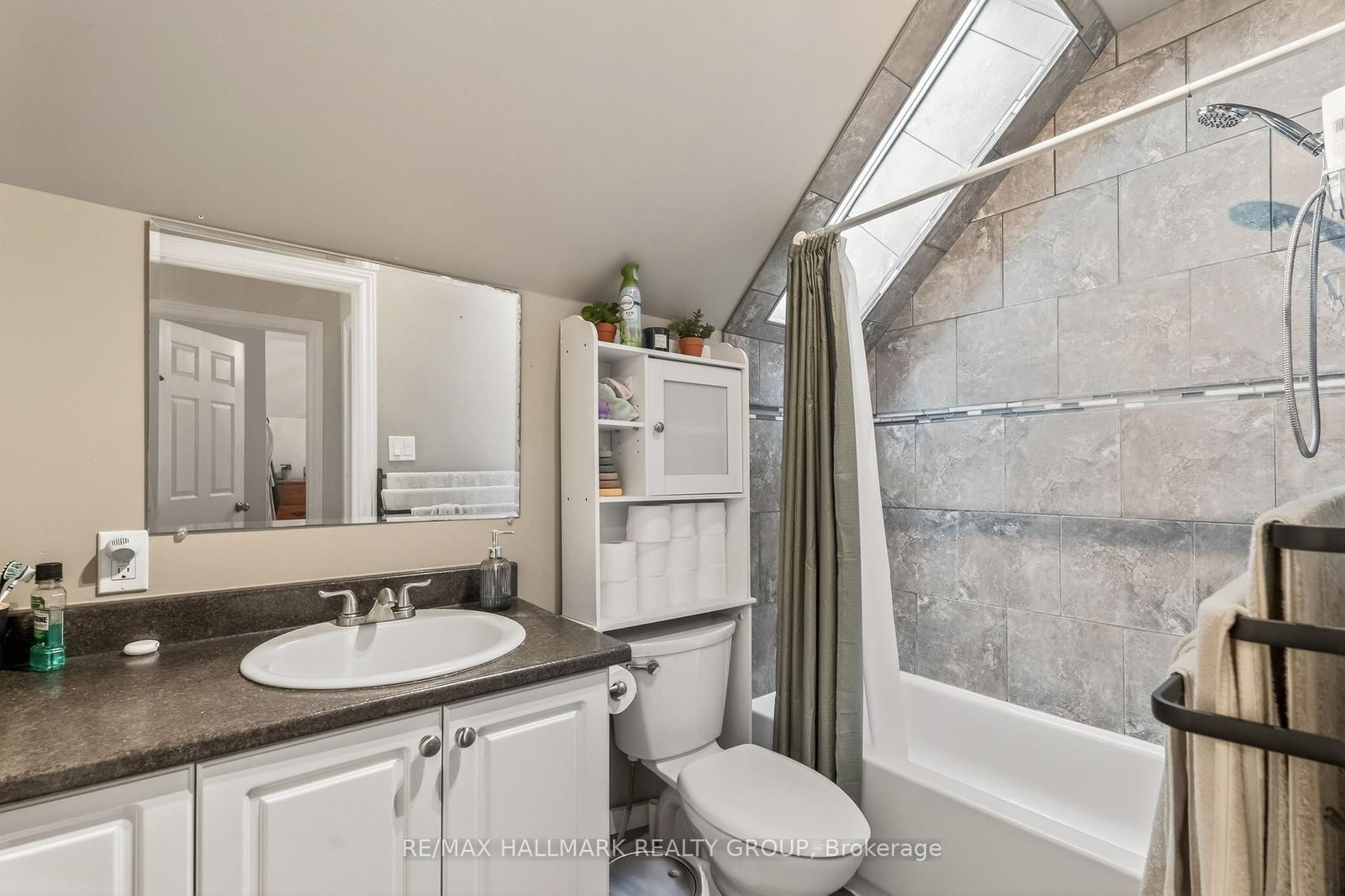 2343 Church Street • North Gower, ON photo 33