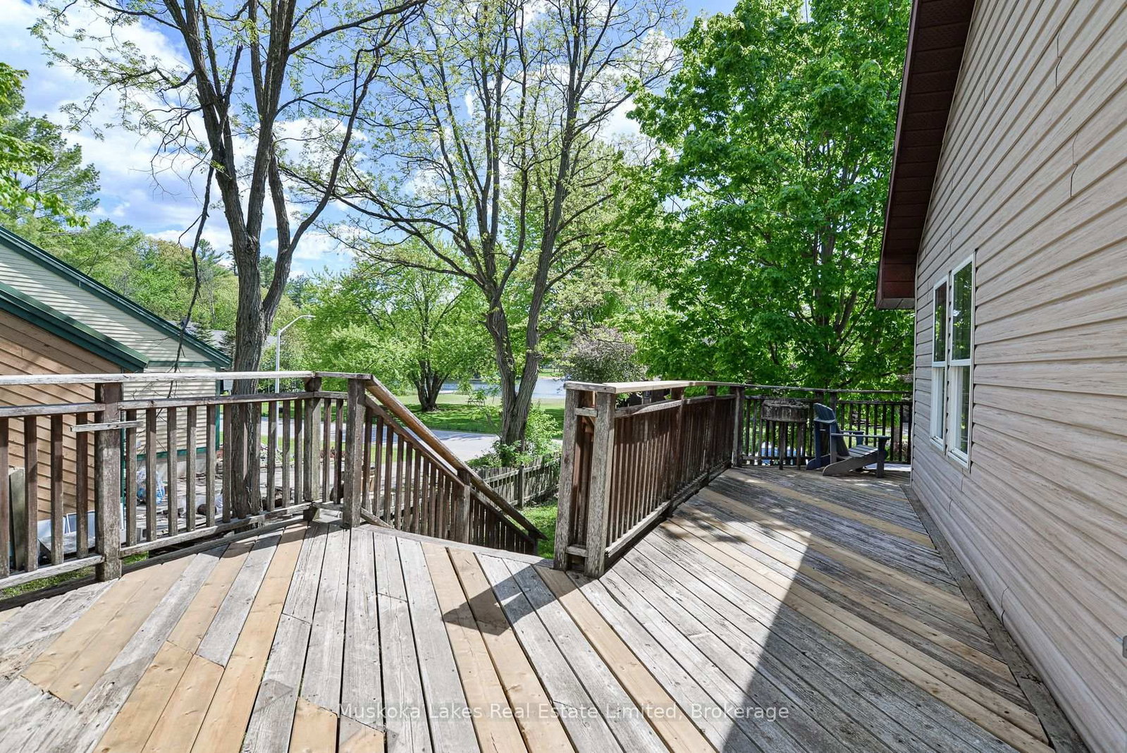 11 Harris Street • Muskoka Lakes, ON photo 5