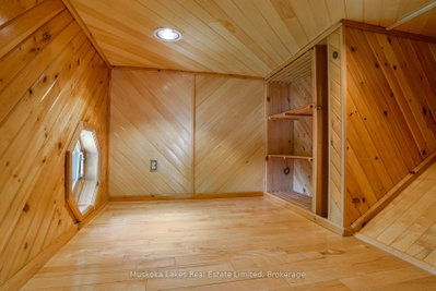 11 Harris Street • Muskoka Lakes, ON photo 9