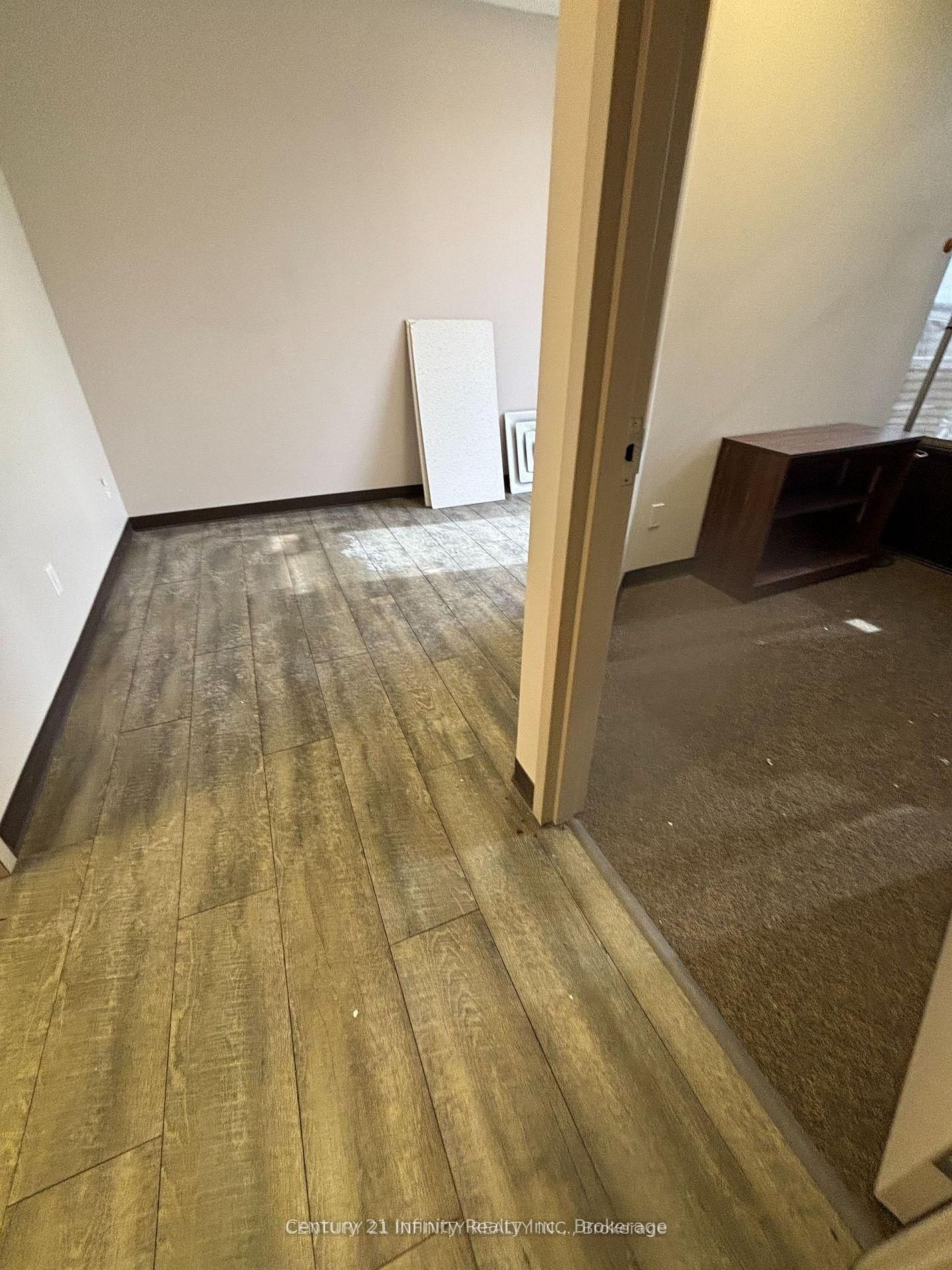 62 Dundas Street W - Photo 7