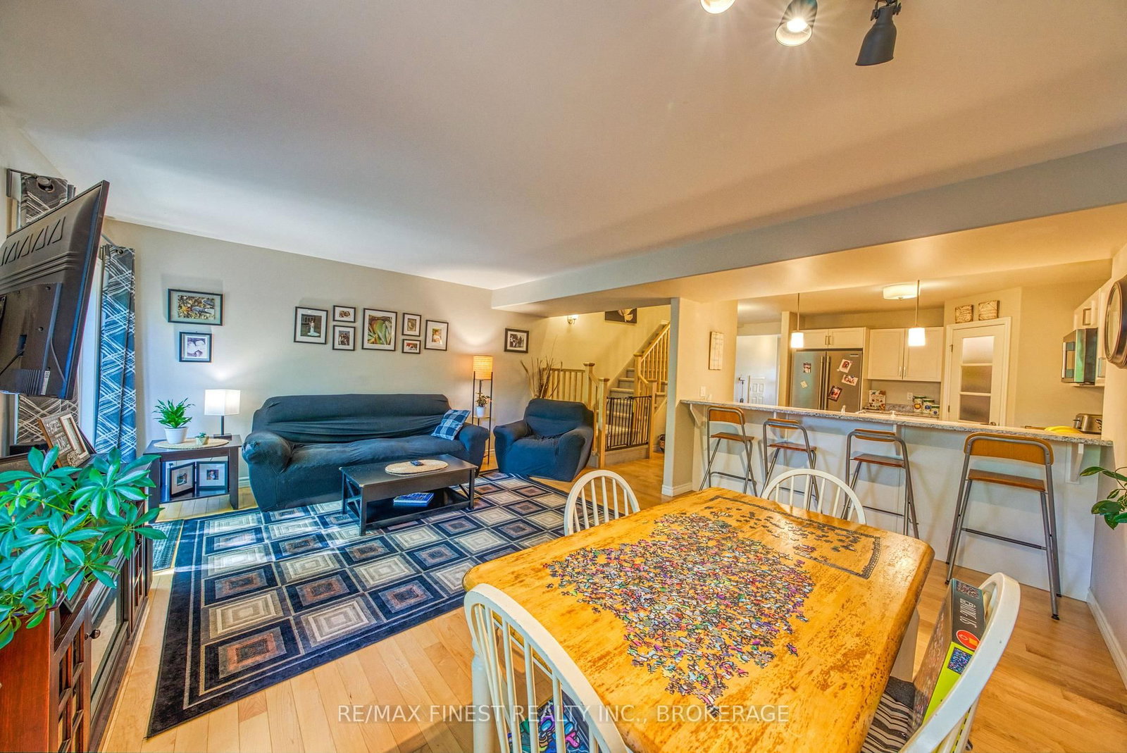 1010 Rosanna Avenue • Kingston, ON photo 13