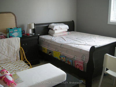 105 Fraser Fields Way • #H • Ottawa, ON photo 8