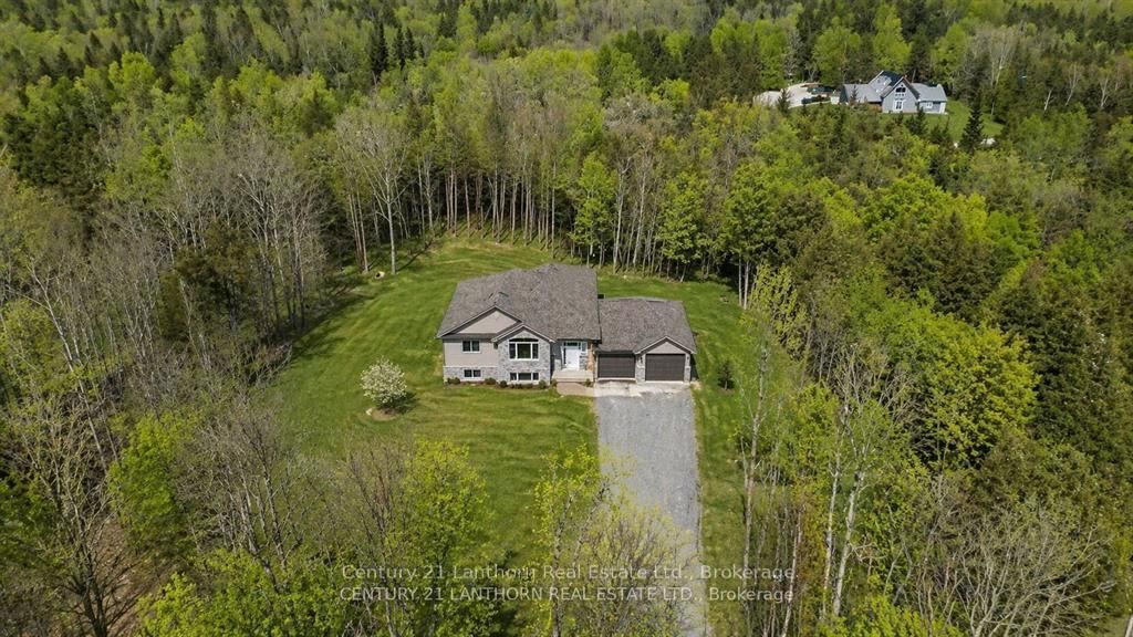 1039 Crookston Road • Madoc, ON photo 2
