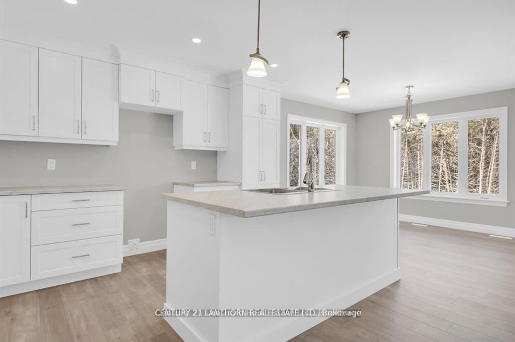 1039 Crookston Road • Madoc, ON photo 9