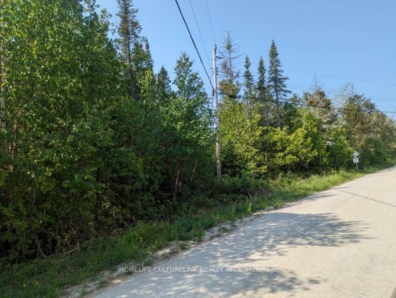 105 Corey, Northern Bruce Peninsula, Ontario N0H 2R0