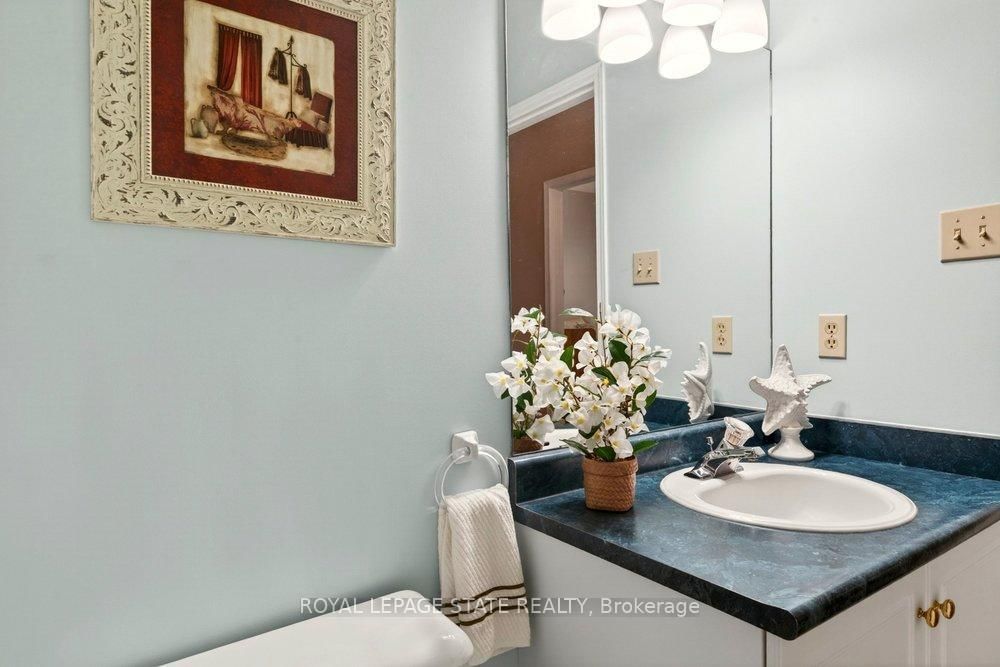 20 Kitty Murray Lane • #11 • Hamilton, ON photo 38