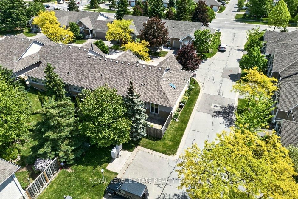 20 Kitty Murray Lane • #11 • Hamilton, ON photo 47