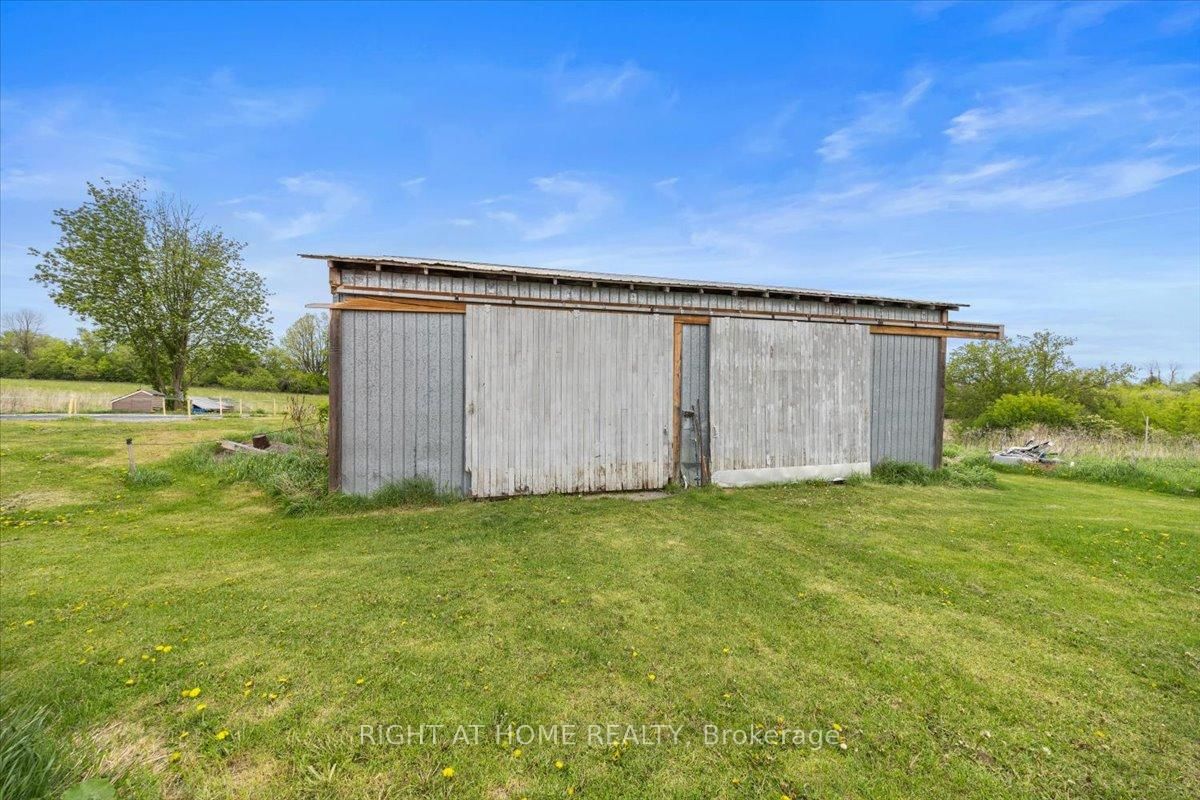 2584 Highway 43 Highway • Smiths Falls, ON photo 35