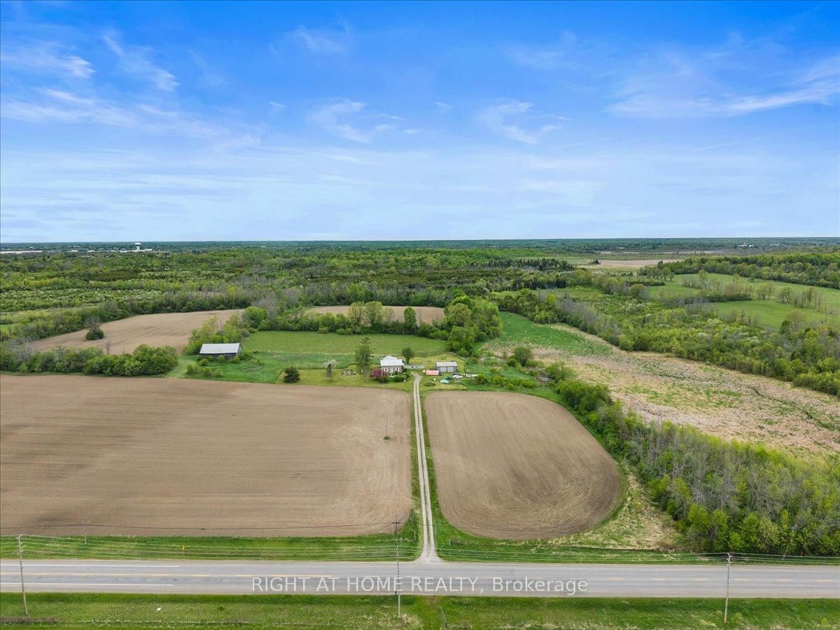 2584 Highway 43 Highway • Smiths Falls, ON photo 40