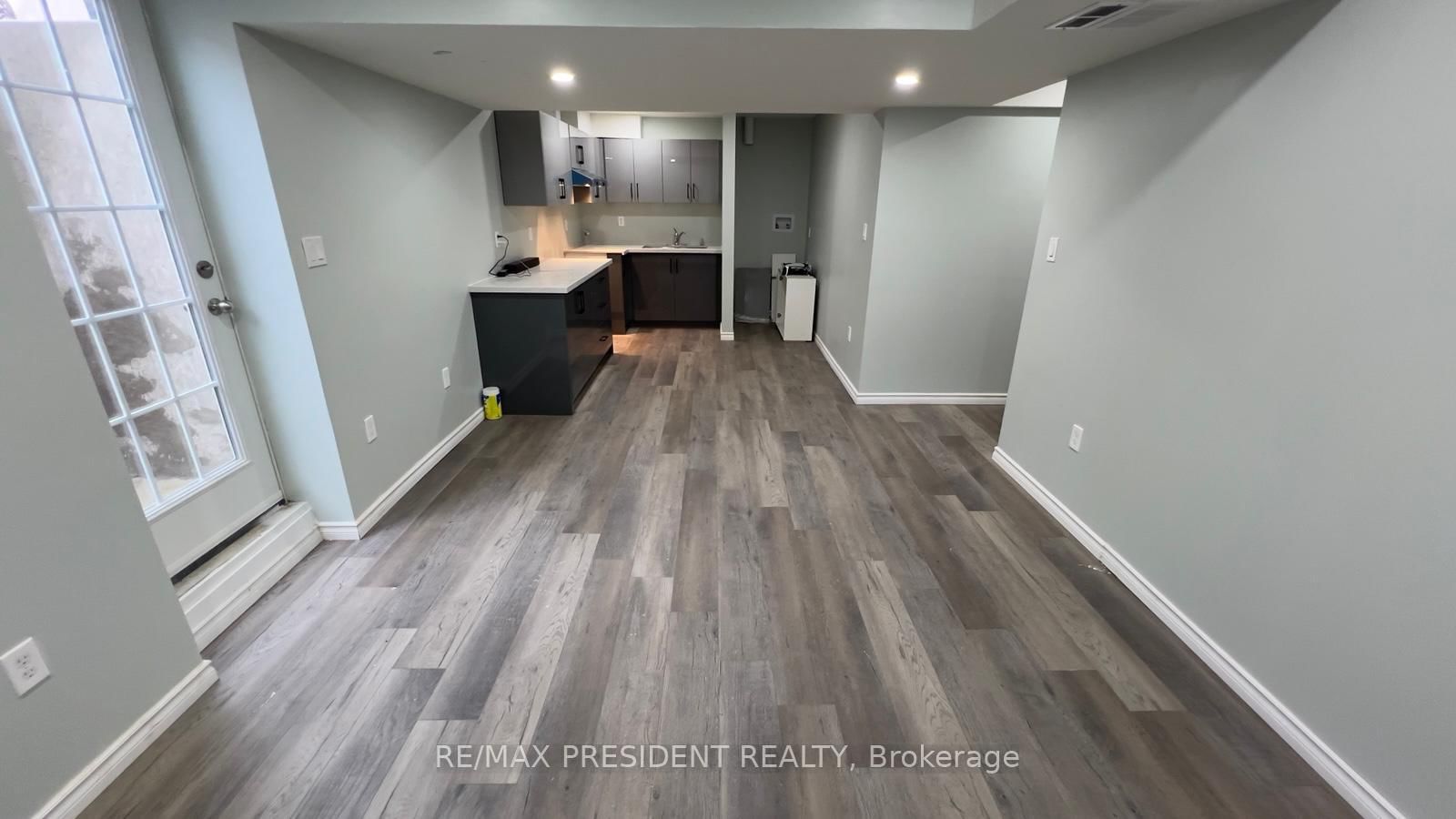 592 FLORENCEDALE Crescent, Unit BASEMENT - Photo 4