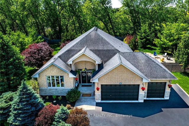 5 Royal Troon Drive