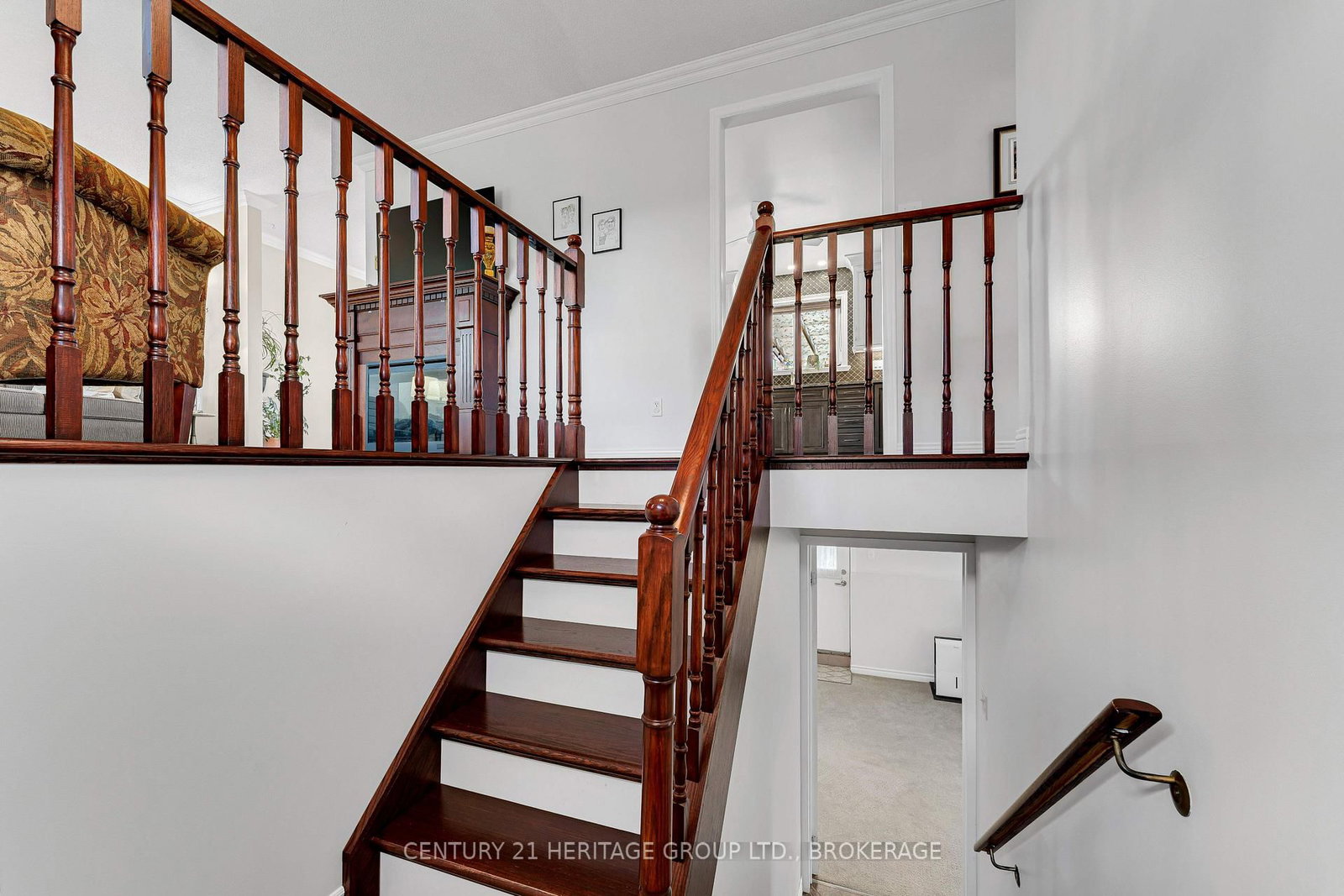 120 Pinecrest Road S • Newburgh, ON photo 4