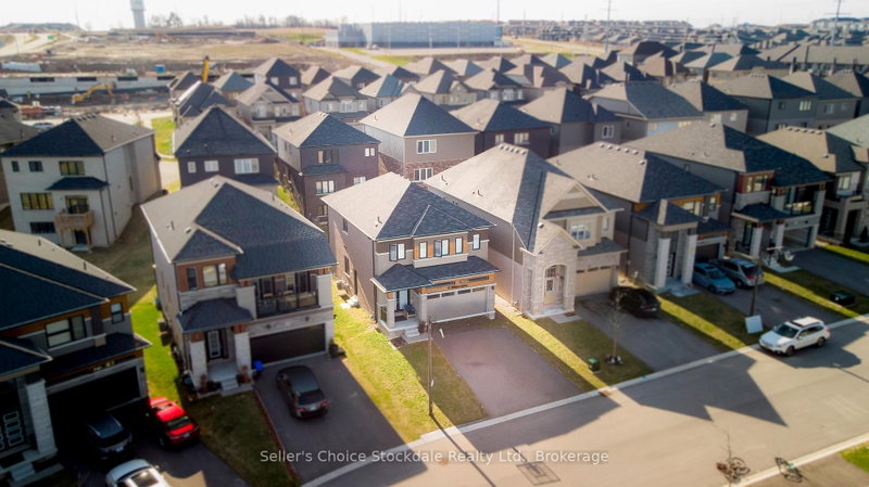 home for lease on 17 Whitton Drive