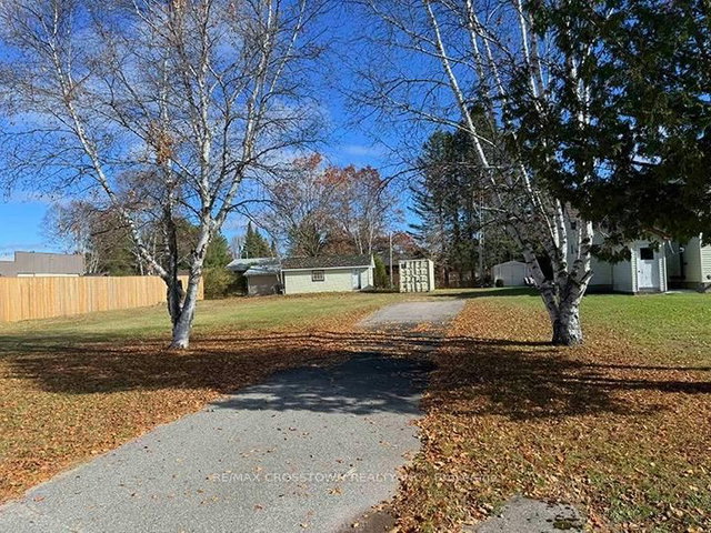 8 Cedar Court