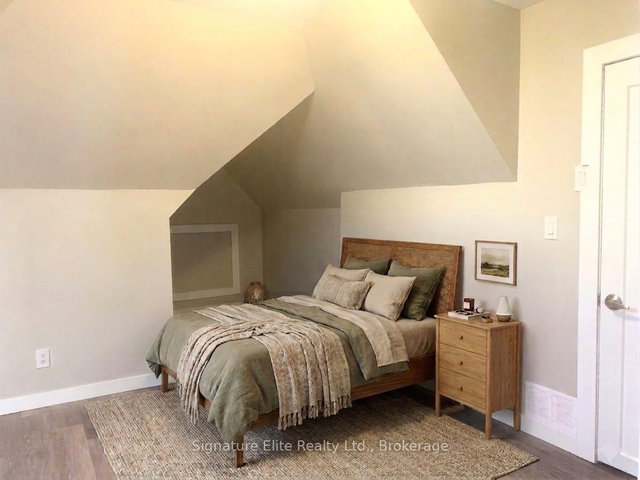 3 - 193 Wentworth Street N