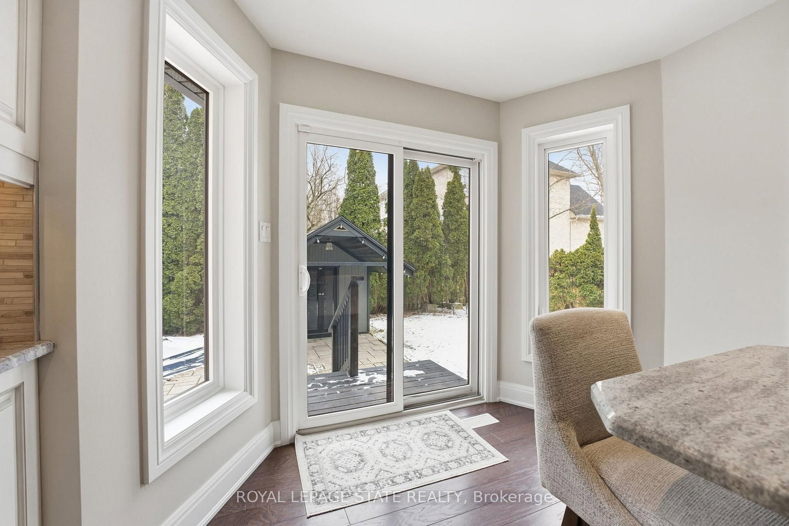 28 DEERVIEW Avenue • Hamilton, ON photo 16