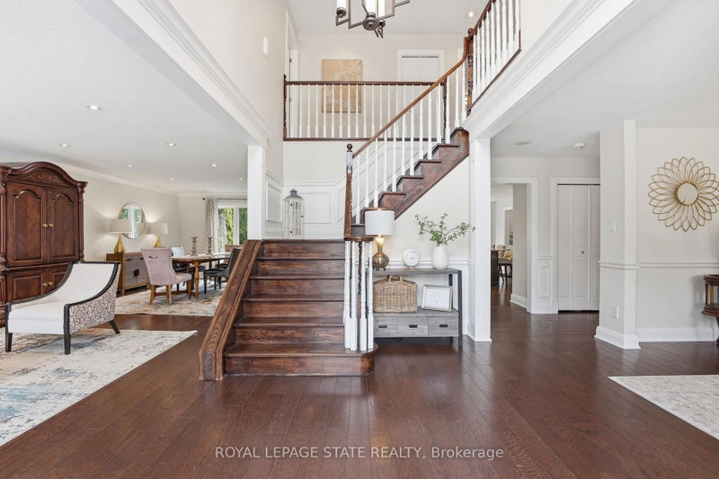 28 DEERVIEW Avenue