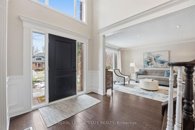 28 DEERVIEW Avenue • Hamilton, ON photo 4