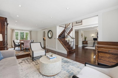 28 DEERVIEW Avenue • Hamilton, ON photo 6