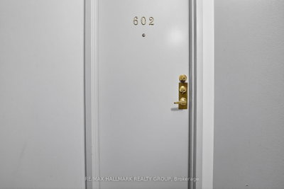 Unit 602 — 191 Parkdale Avenue — more photos