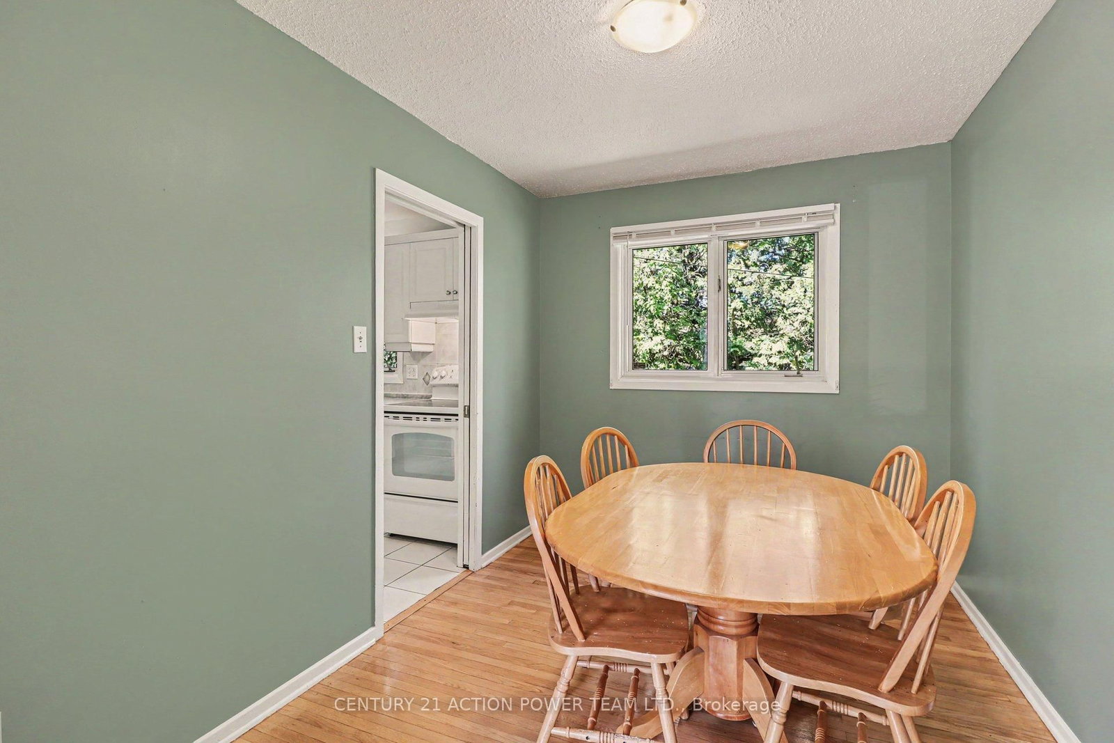 303 Hoylake Crescent • Ottawa, ON photo 11