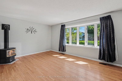 303 Hoylake Crescent • Ottawa, ON photo 8