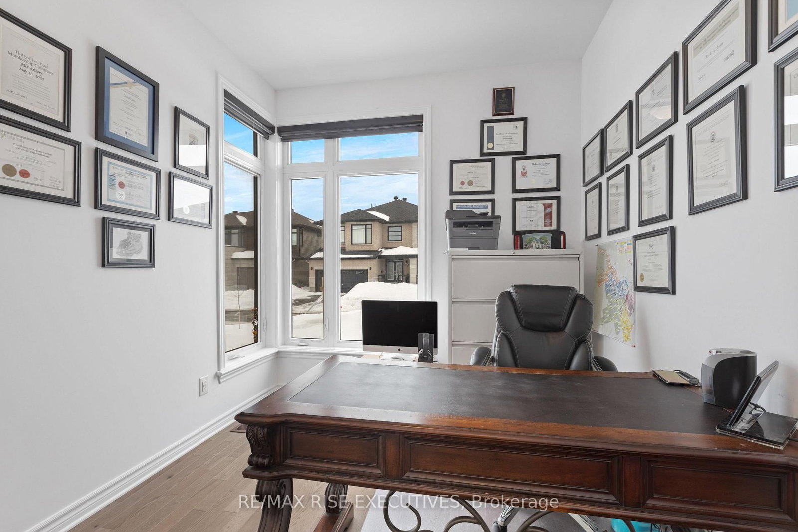 165 Finsbury Avenue • Stittsville, ON photo 2