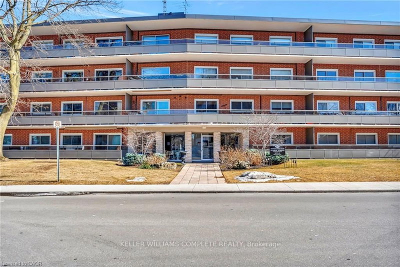 home for lease on 307-11 WOODMAN Drive S