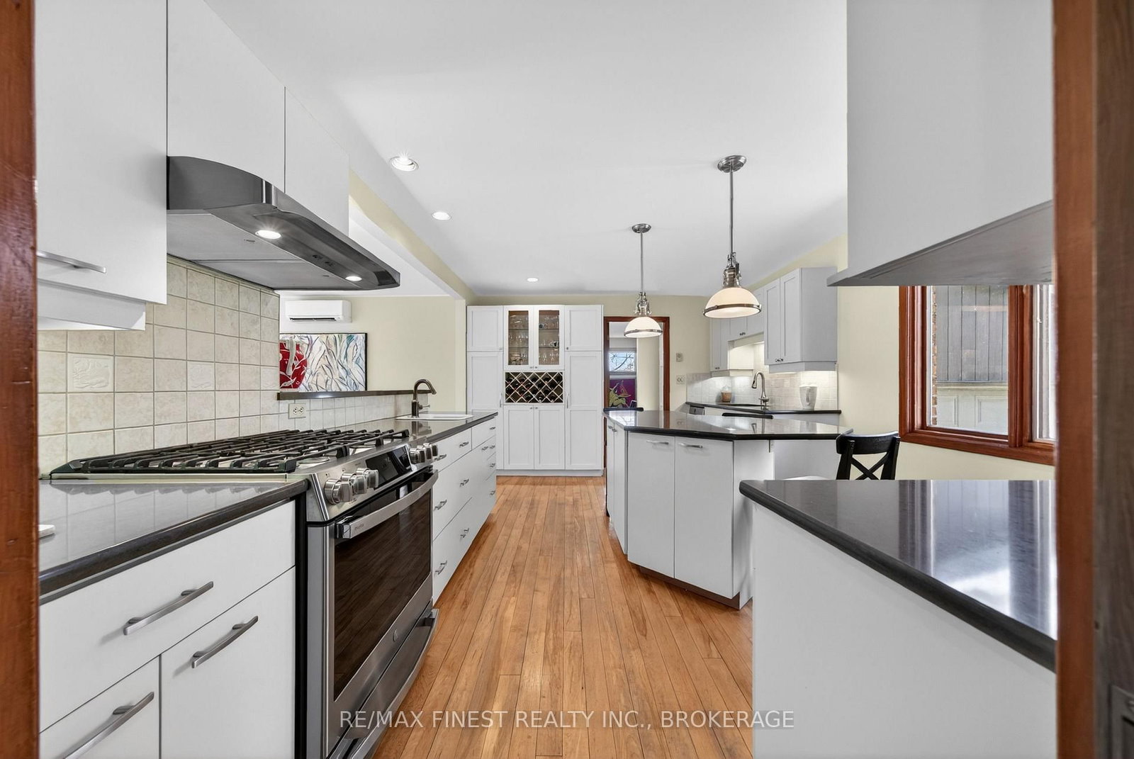 10 Warbler Lane • Kingston, ON photo 13