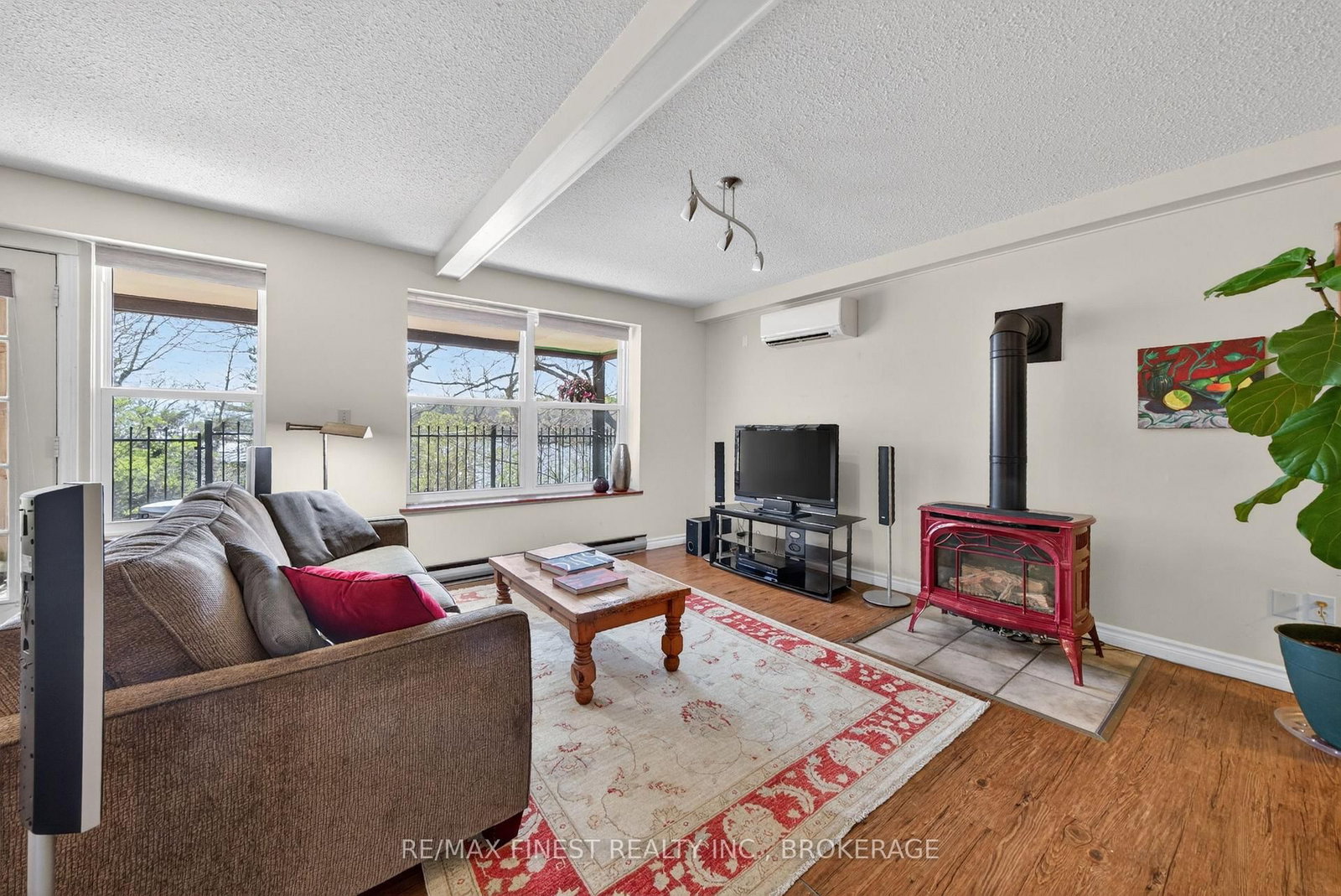 10 Warbler Lane • Kingston, ON photo 35
