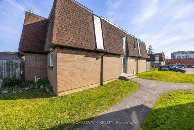392 Garden Glen Private