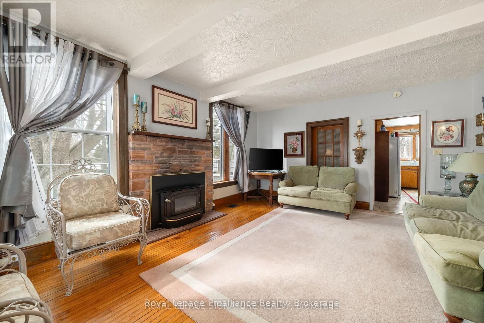 1818 County 12 Road • Prince Edward County, ON photo 3