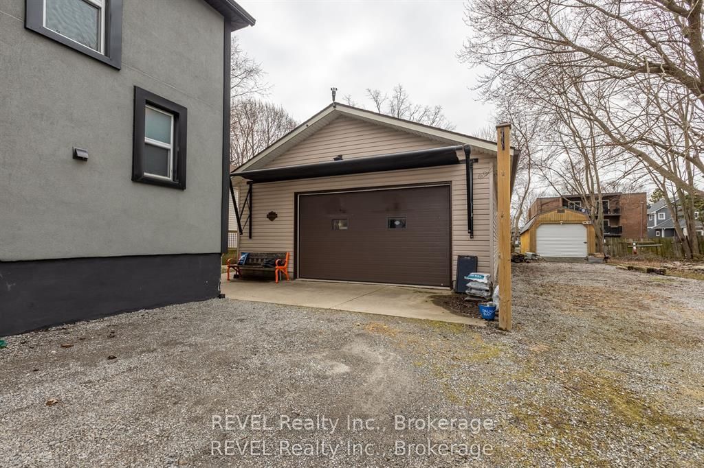 92-94 Kent Street • Port Colborne, ON photo 43