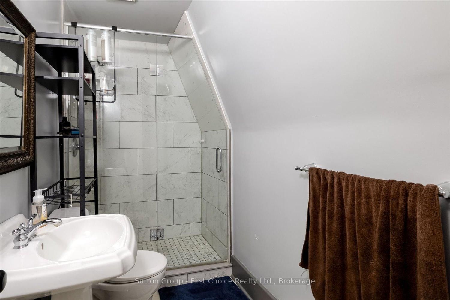 409 Mornington Street • Stratford, ON photo 26