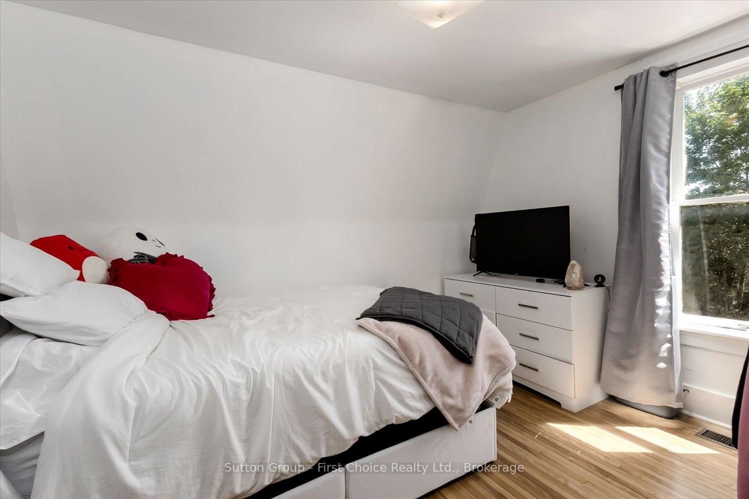 409 Mornington Street • Stratford, ON photo 28