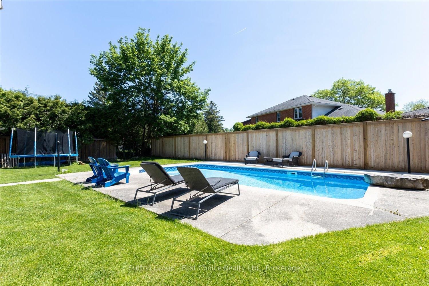 409 Mornington Street • Stratford, ON photo 44