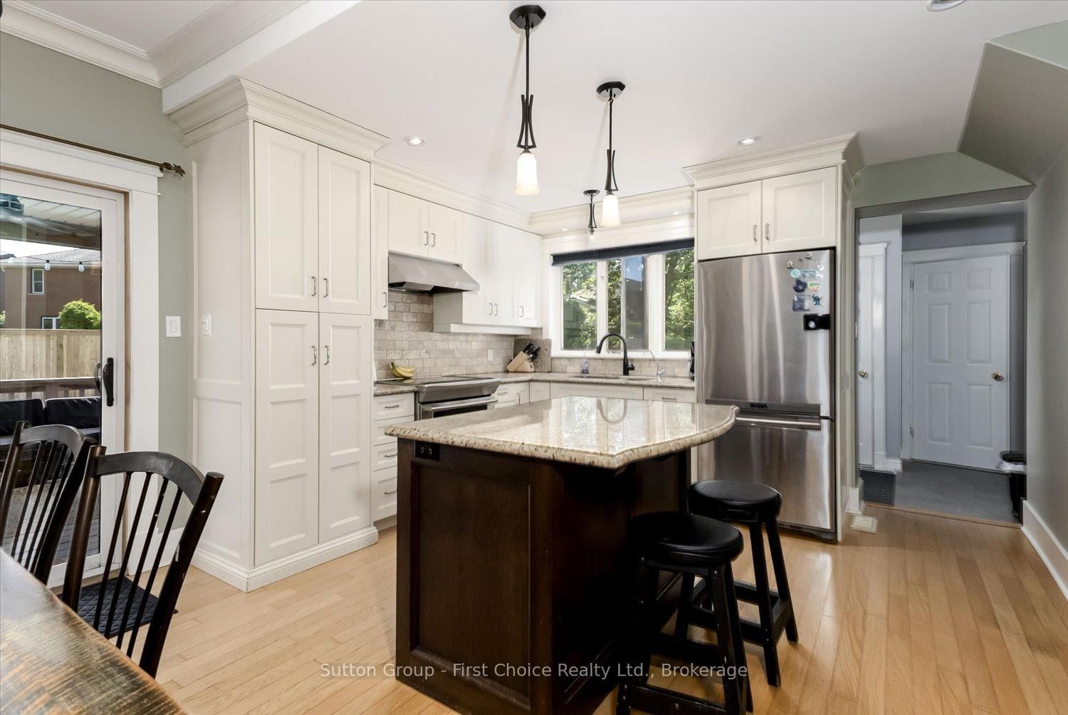 409 Mornington Street • Stratford, ON photo 9