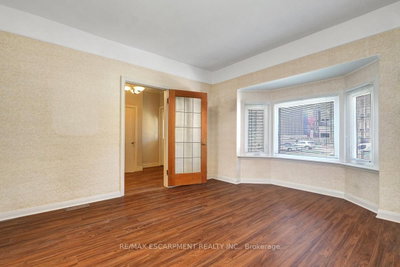 14 Niagara Street • Hamilton, ON photo 8