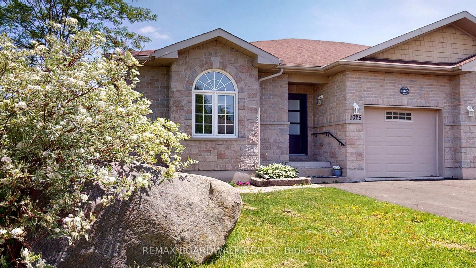 1025 Aspen Drive • Brockville, ON photo 1